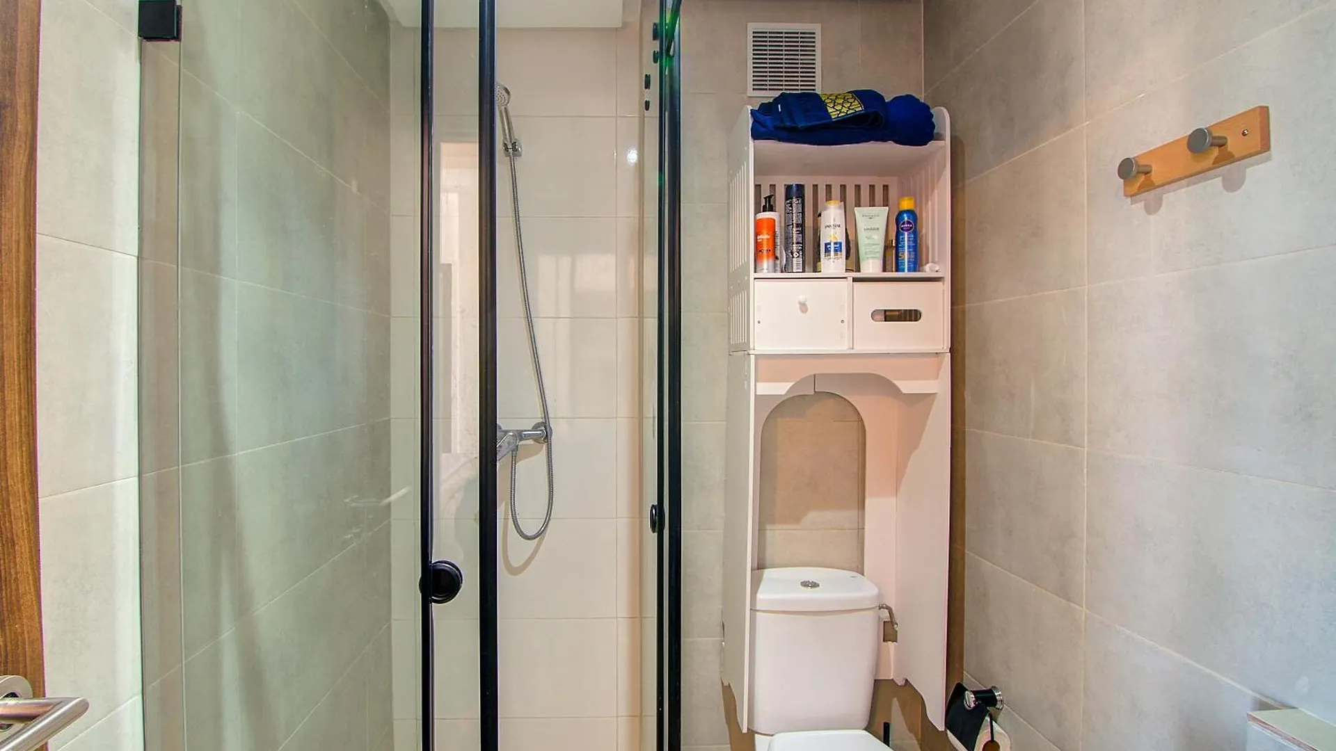 Modern Beachfront Apartment With Sea View 阿加迪尔
